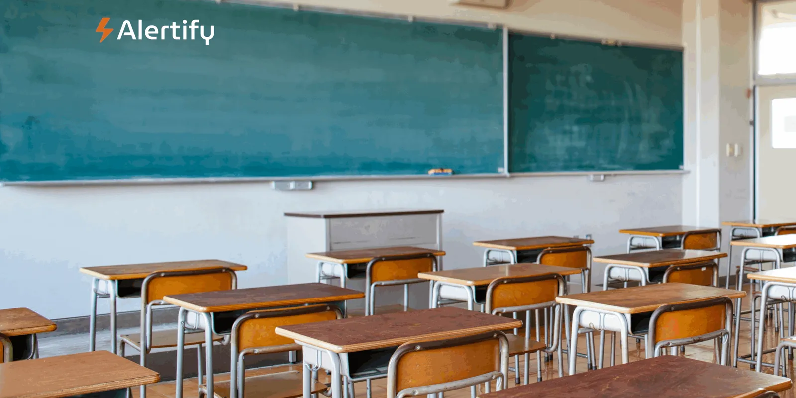 学校にCO2モニターを設置するステップバイステップガイド